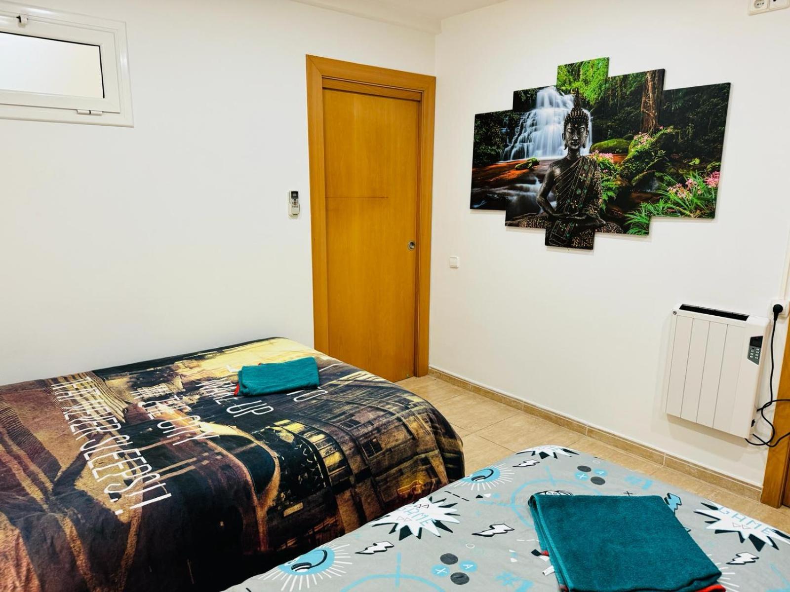 Near To Beach And Barcelona ซานต์อาเตรียเดเบซอซ ภายนอก รูปภาพ